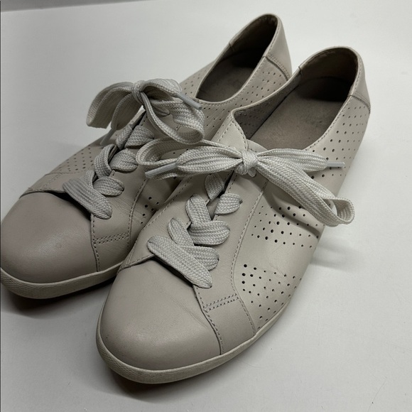 Dansko Orli Sneakers Shoes Perforated Leather Ivory White Size EUR 41 10.5 - 11 - Picture 6 of 9